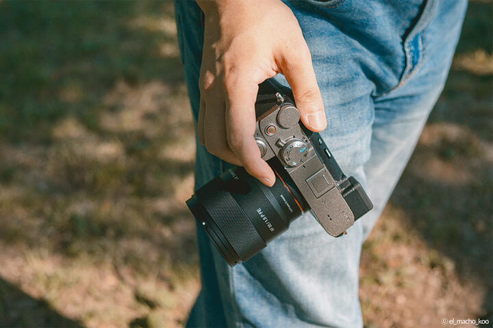 Portrettobjektiv som kombinerer letthet og ytelse